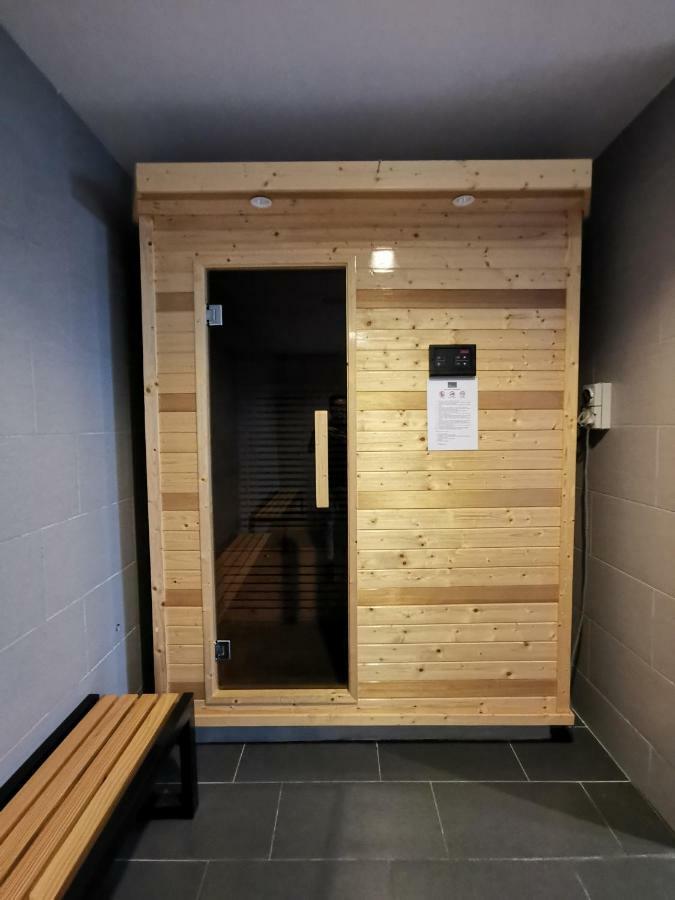 115кв.м 3, 2 баня Апартамент
 в Бату Бурок Куала Теренгану Екстериор снимка